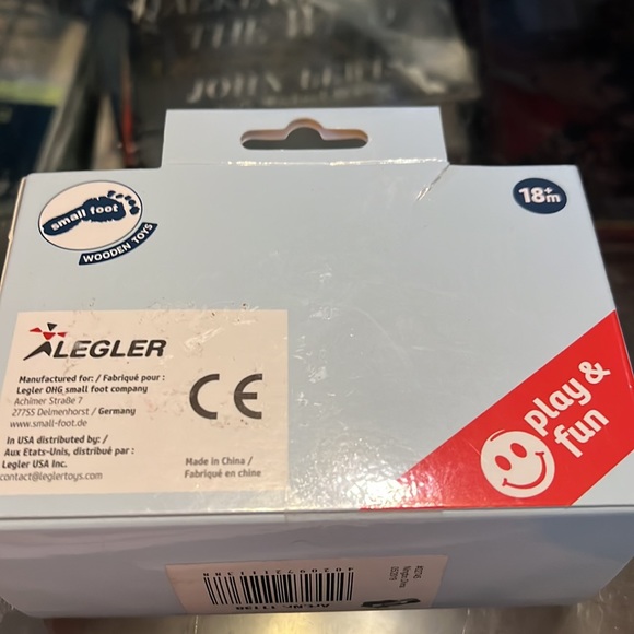 Small Foot Wooden Road Roller - Picture 7 of 8